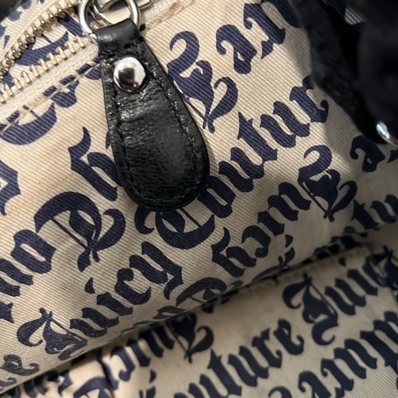 Velvet JUICY COUTURE Y2K shoulder bag with beautiful embroidery and wristlet - Picture 14 of 16